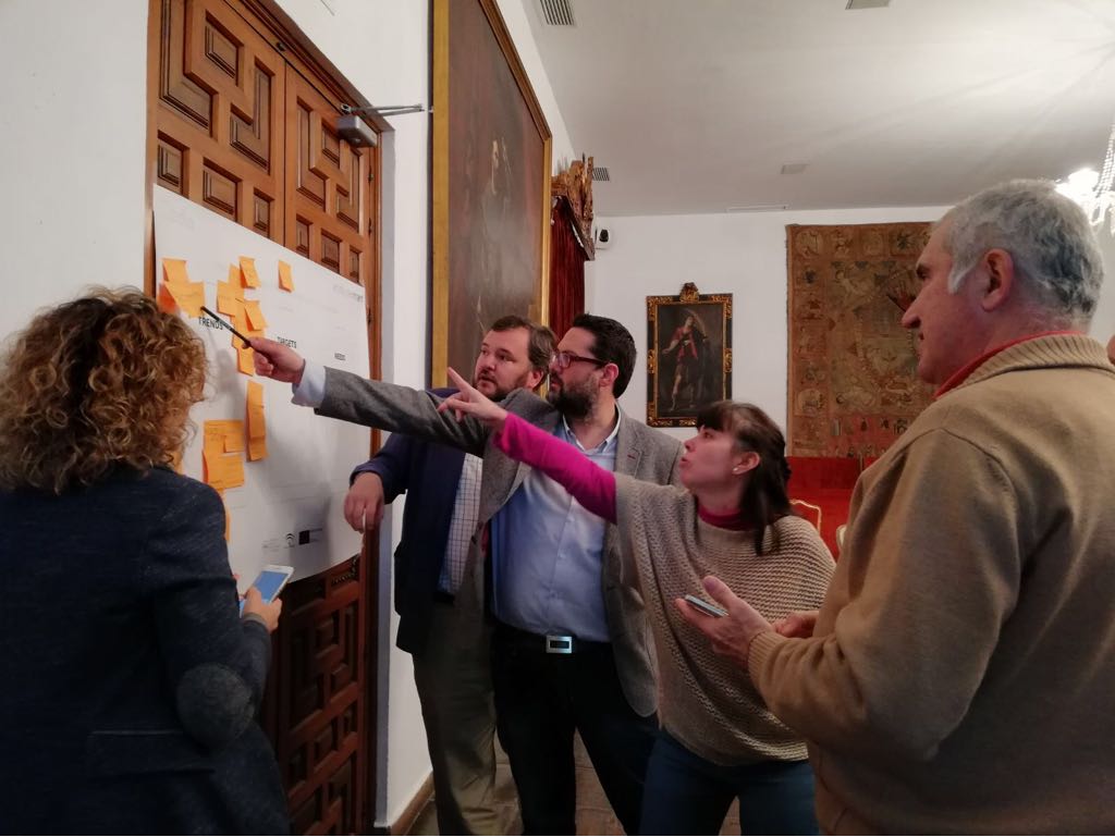 FAMPcomunica's tweet photo. #RADIA está en marcha!!! El Grupo Motor de la Provincia de Córdoba ha comenzado con su agenda de trabajo en el marco de la Red de Agentes para las Ciudades Inteligentes de Andalucía. Gracias a @dipucordoba !¡¡¡ https://t.co/ml8bBm0OUa