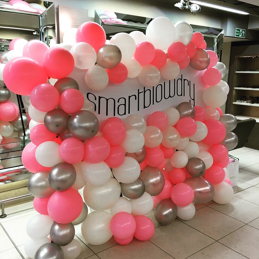 WhitewaterGandD's tweet photo. We worked with @lorealhair to design and install branded graphics for their launch of #smartblowdry . #design #installation #whitewater #whitewaterprops #creative #display #props #vm #style #vmdisplay #displayprops https://t.co/nyNbsbPjn4