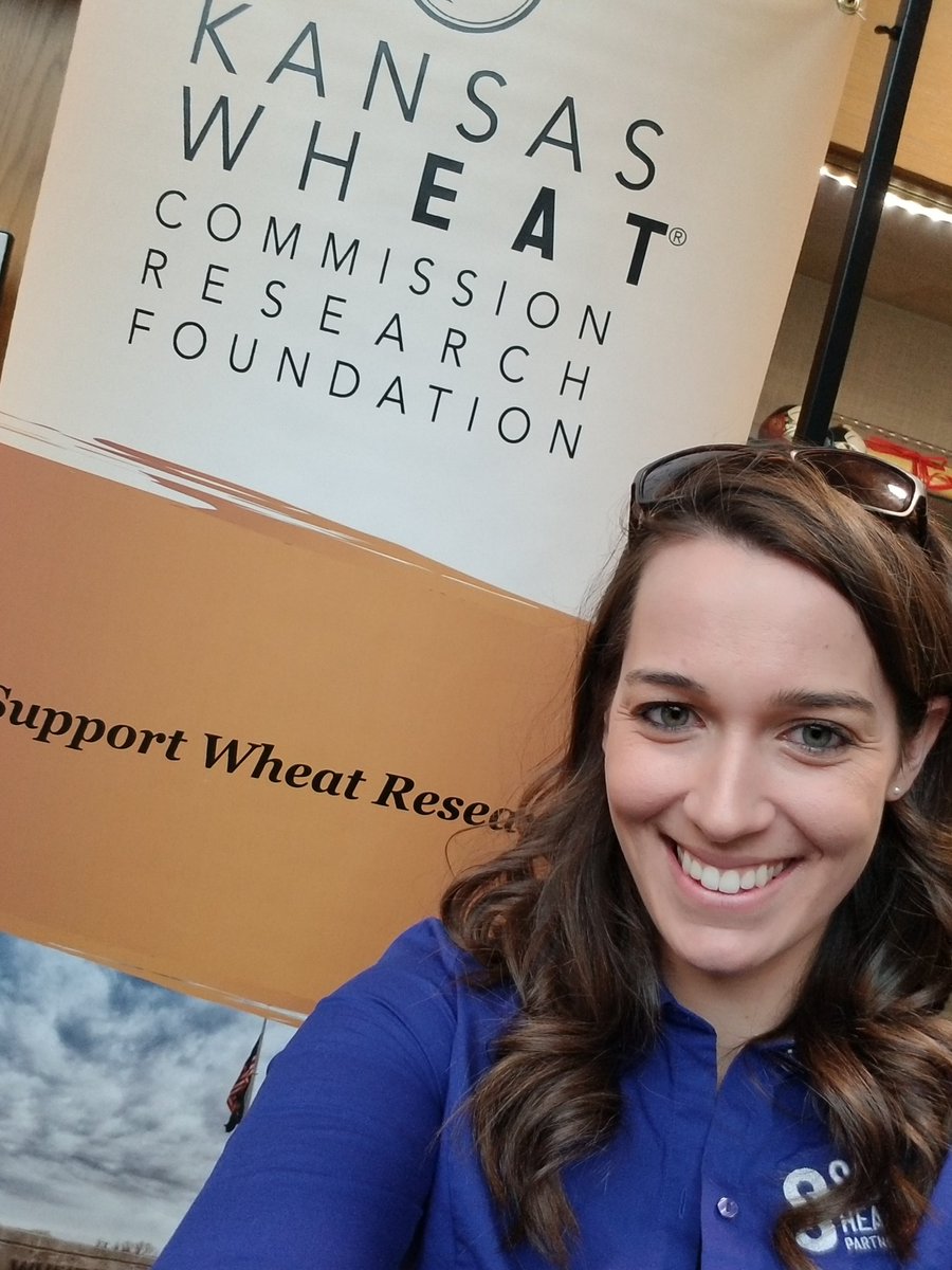 ElyssaMcFarland's tweet photo. Meeting in Manhattan today and years of seeing @KStateAgron in purple at @ASA_CSSA_SSSA meetings has sunk into my subconscious. #wheninkansas https://t.co/nRXIfWEgTS