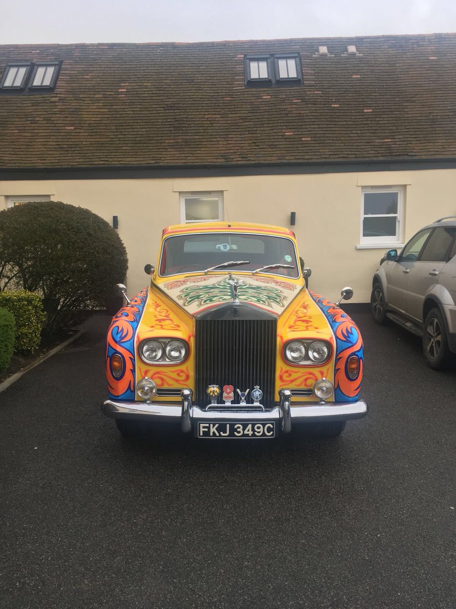 psychedelicRR's tweet photo. Yesterday Nazeing#alecsrestaurant https://t.co/TiwRzx9XhO