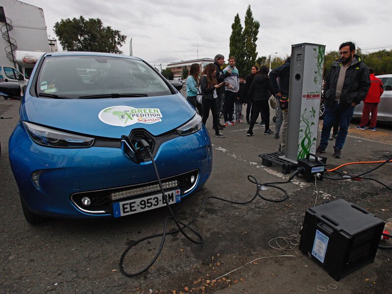 wodiaz's tweet photo. Today begins “The Green Expedition”, crossing for electric vehicles that will cover the shile of Route 40.
@SojasunFR @ScameMobility @thegreenexpedition #ECORaid #TheGreenExpedition #renault #Ruta40 #ArgentinaWorldFriendly https://t.co/wxKZmGbgnm