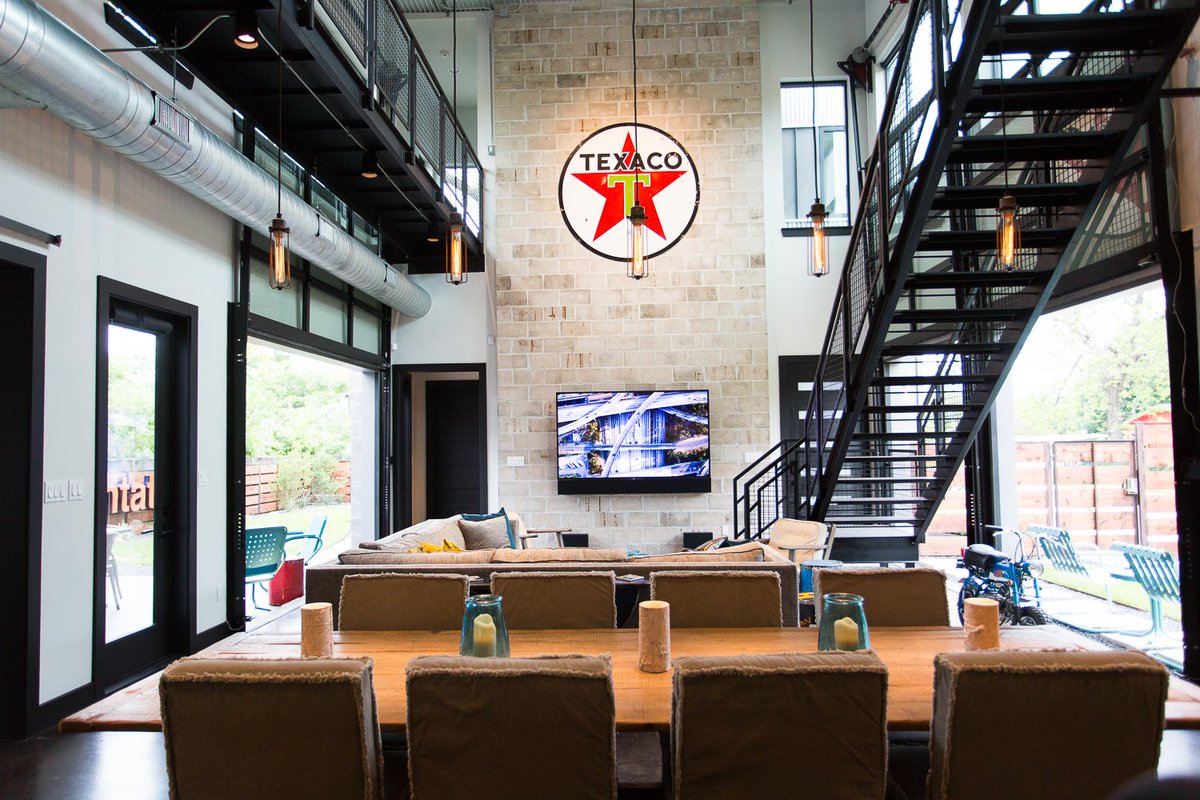 LeonSpeakers's tweet photo. This month for our 'Dealer Spotlight' series, we spoke with Captive Audio in Austin, TX. Read about their favorite Leon products and how they convince their clients about the value of custom audio on the blog: 
https://t.co/HevAgh1TrF #avtweeps https://t.co/aD3idoQGcu