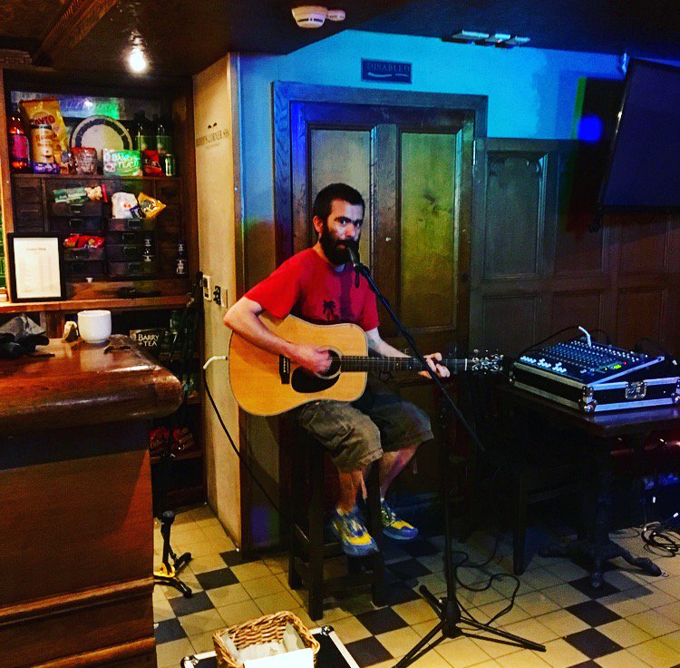 Ray is back this evening with all your favourite music requests! #livemusic #acoustic #requests