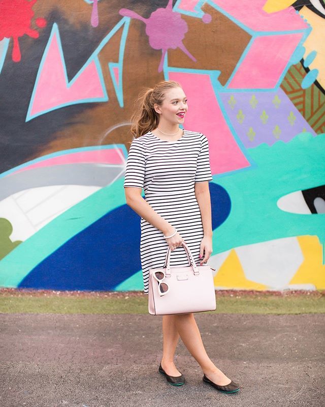 AllForColor's tweet photo. Workwear outfit inspo for those warm spring days ahead via @polishedpiggy .
.
.
.
.
#kentuckyblogger #fashionista #thatsdarling #darlingmovement #petitejoys #flashesofdelight #pursuepretty #fashionphotography #getthelook #currentlywearing #aboutalook #ou… https://t.co/TzEHi3HtG4 https://t.co/xPrK53XU96