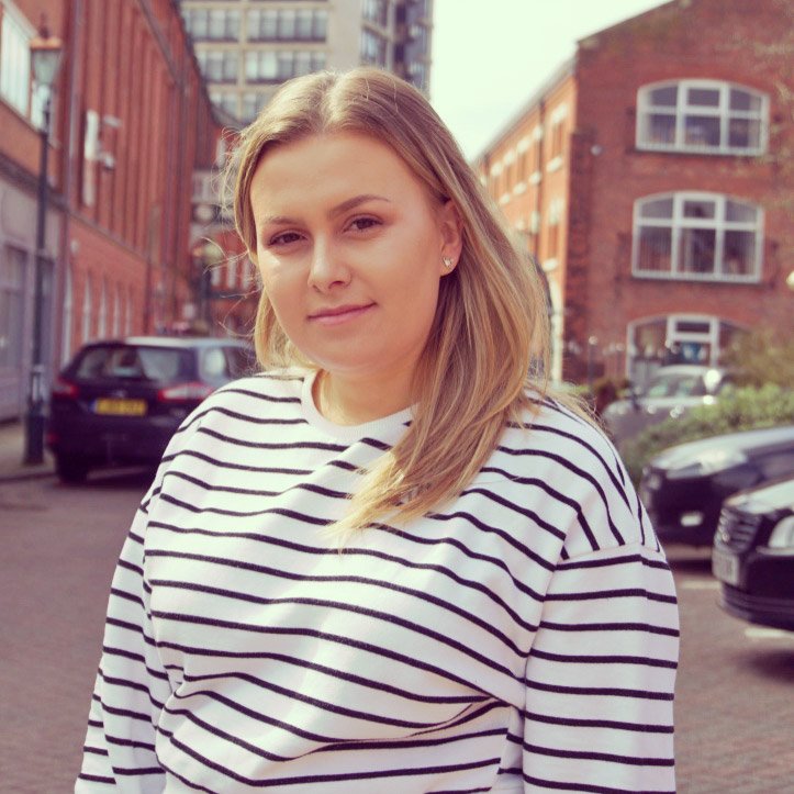 StrawbToo's tweet photo. Say Hello to @HSADHull, Journalism &amp; Digital Media student - Charlotte! 😀
A #workexperience placement can help you to discover the kind of career you’re looking for, so she’s here to see if #marketing takes her fancy. https://t.co/VQgXUuMcsd