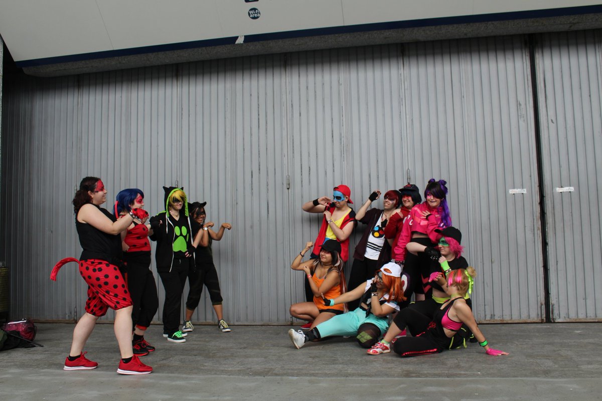 ItsEuzora's tweet photo. Let's dance together ๐ถ
#MiraculousLadybug #BreakdanceAU https://t.co/CyhVcxD2Z1
