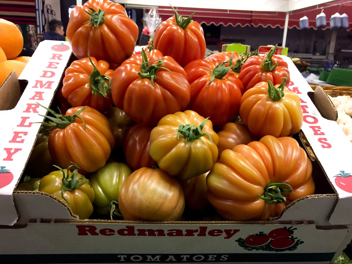 ButterMarketHfd's tweet photo. Some amazing tomatoes just arrived on the veg stall... and they are from a local grower! 🍅 🍅 #hereford #herefordshire @SmallBizHere https://t.co/AttV8Rhpha