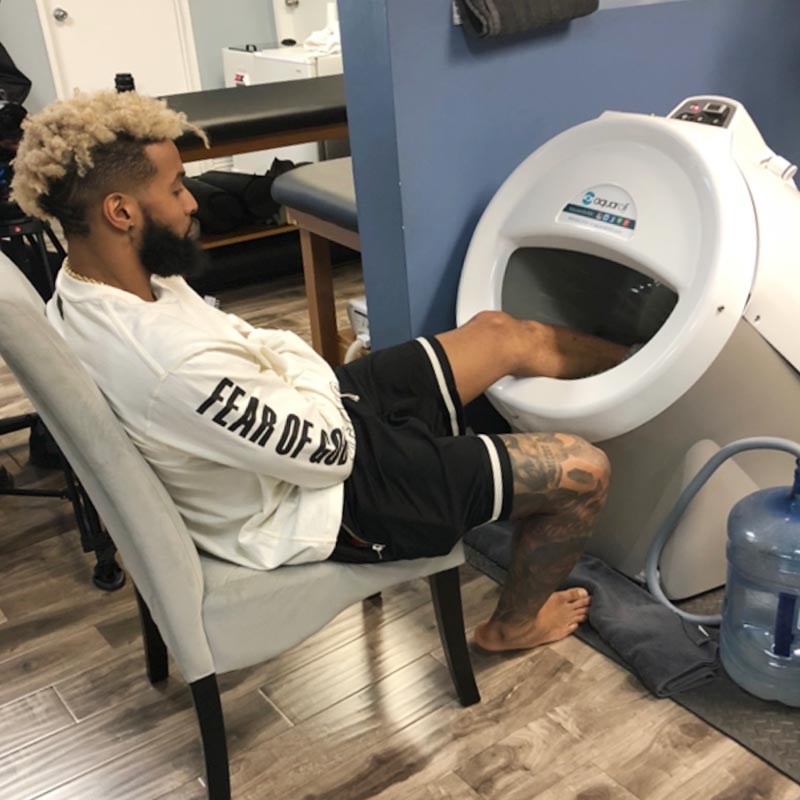 aquarollUSA's tweet photo. Odell Beckham Jr. uses Aquaroll to help with his rehab for his current ankle fracture.  @aquarollUSA @OBJ_3 #Drpat_srla @Drpat_acrc #sportsrehabla @drstephenalex @855CSLGoPT #wellnessforall https://t.co/5h5RaETVYR