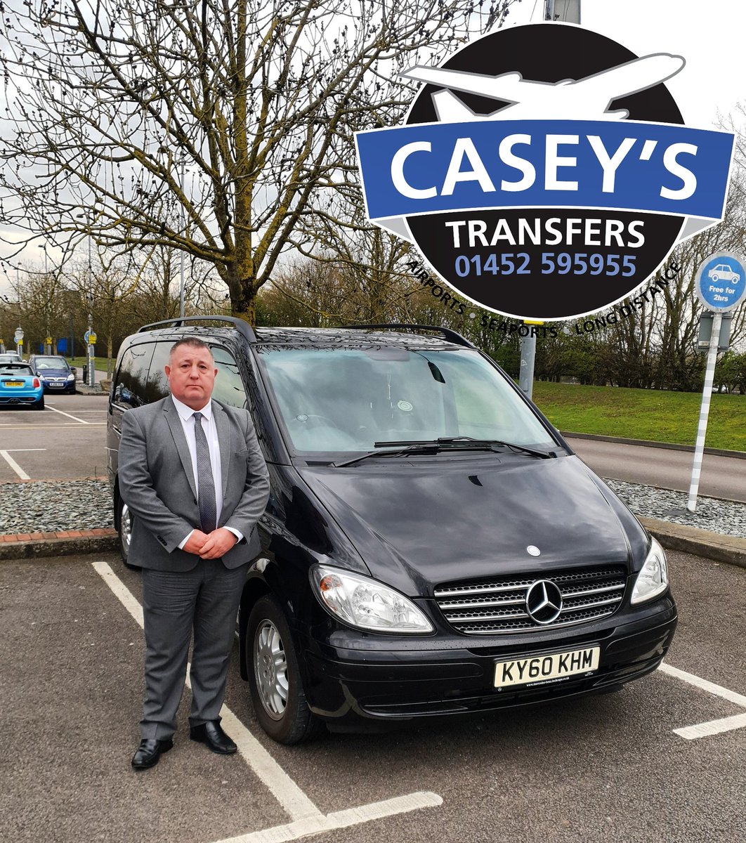 caseystransfers's tweet photo. Our new #executive driver Rich with his 6 passenger Mercedes #Vaino #caseystransfers #airporttransfer #airporttransfersgloucester #chauffeurservice #chauffeur #chauffeurgloucestershire
#mercedes #luxurytravel #luxuryminibus https://t.co/c3c5PMjczt