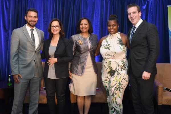 mmtconline's tweet photo. #DYK our #MMTC17 Conf featured the Game of Drones: Smartfarms, Driverless Cars, Drones & Latest #IoT Developments? Watch @KristalHigh @landerson20036 @WeAreParking @BradleyBaird @Microsoft #AwsAli @PrecisionHawk #CatherineMcCullough @TechOnTires.
https://t.co/vb0qMUmTCI #IoTDay https://t.co/OB1tyVEXH3