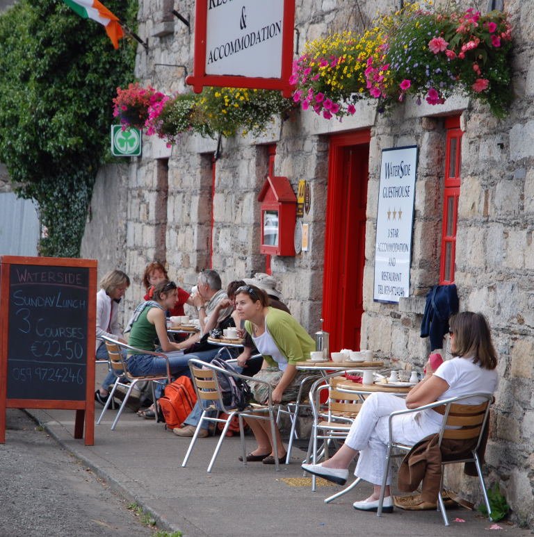 Don't forget that tomorrow we will have <a href="/kclr96fm/">KCLR 96FM</a> Big Spring Clean coming to #graiguenamanagh and broadcasting from Waterside 10am till 12 noon. Drop in to our daytime cafe and be part of the glamour! <a href="/KKPeopleNews/">Kilkenny Live</a> <a href="/TidyTownsIre/">Supervalu TidyTowns Competition</a>