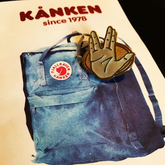 New bag 💼 day . @frazgal @pdhscott thank you 😊 
Now we (@jenifun @jenifun_gets_fit) can be bag buddies too. 
#kanken #kankenbackpack #startrek #livelongandprosper 
#instabag #bagstagram ift.tt/2uYmtGt