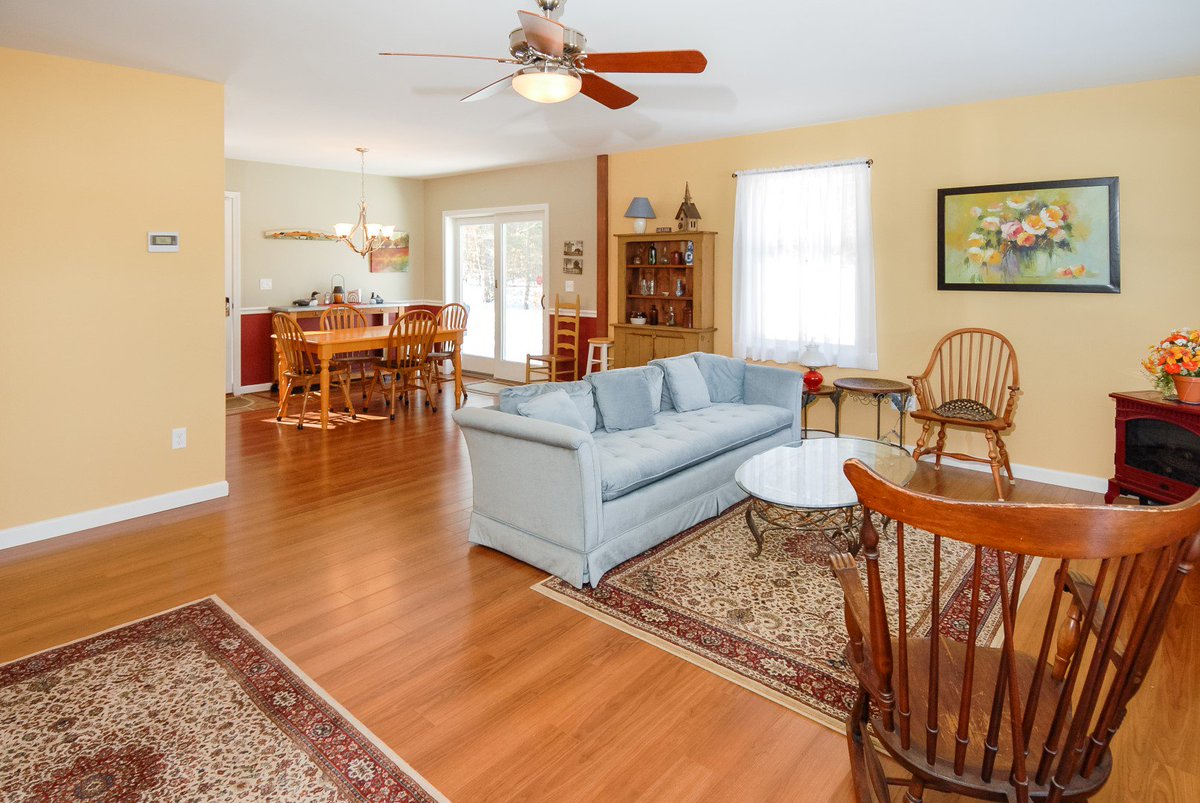 DowRealtyGroup's tweet photo. This newly built 2012 waterfront home with a level lot on Lake Ivanhoe is immaculate and ready to move in! https://t.co/KVURMXcJtr

#homesforsale #Wakefield #lakesregion #NHlistings #NHrealestate #dowrealtygroup #kwri #adamdow.com #lakewinnipesaukeeRealEstate https://t.co/piNWNUf92K