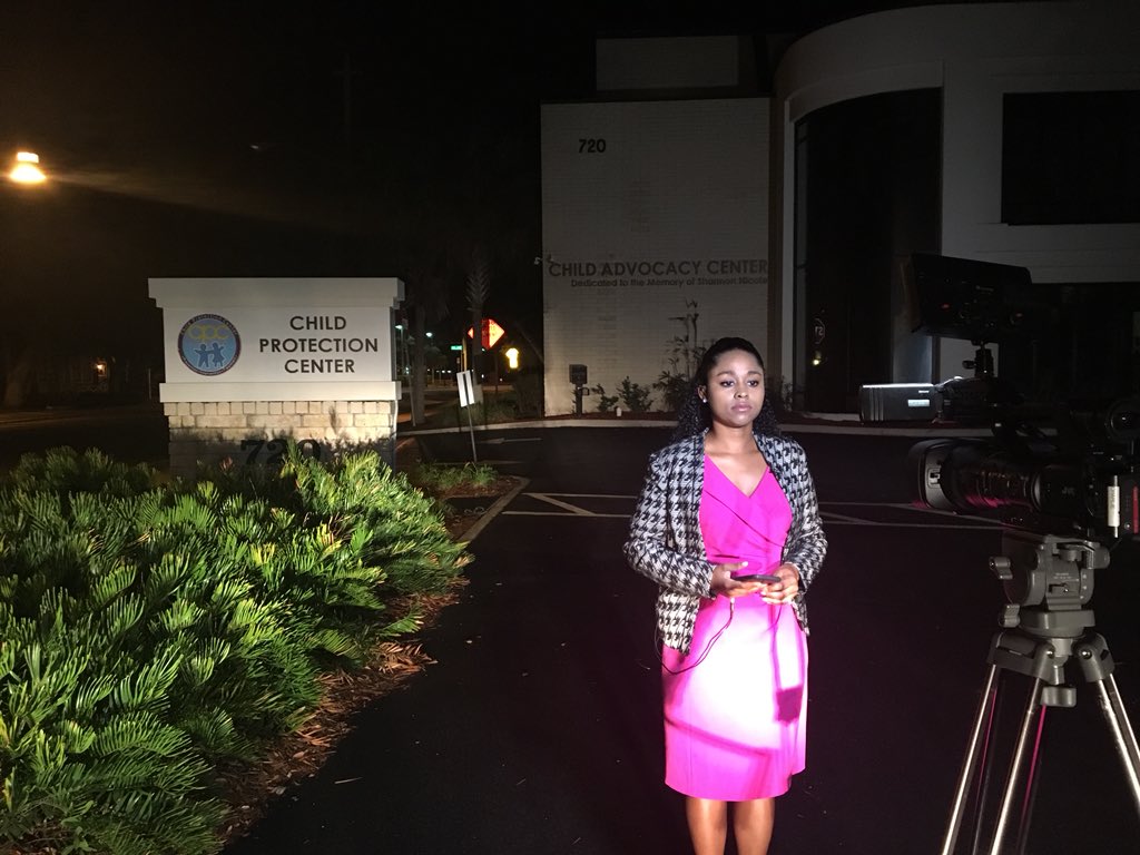 amberserickson's tweet photo. It’s National Crime Victims’ Week. Watch @MarlaSpenceABC7 on @mysuncoast for details on a big event in #Sarasota tonight. @SarasotaSheriff @RayCollinsABC7 @stephaniewebb13 @KatErnstTV https://t.co/XXd75vY5dr