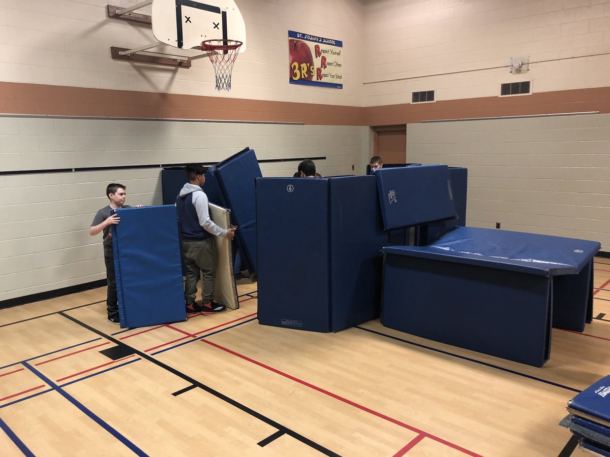 samwilkinson567's tweet photo. Thanks Mental Health Champions for providing us with the opportunity to collaborate and problem solve with our peers! @stjoesportelgin #fortbuilding #teamwork https://t.co/N3fZpkhmTY