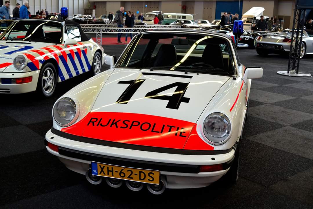 joshua_josprijs's tweet photo. #AutoRAI 2018 #Amsterdam
Rijkspolitie #Porsche
@Politievoertuig @Rijkspolitie_NL
@PITmuseum @POL_Gelderland
@AutoWeek @politie
Binnenkort meer op
https://t.co/M122yCUOBm https://t.co/6tYK0Mi3AE