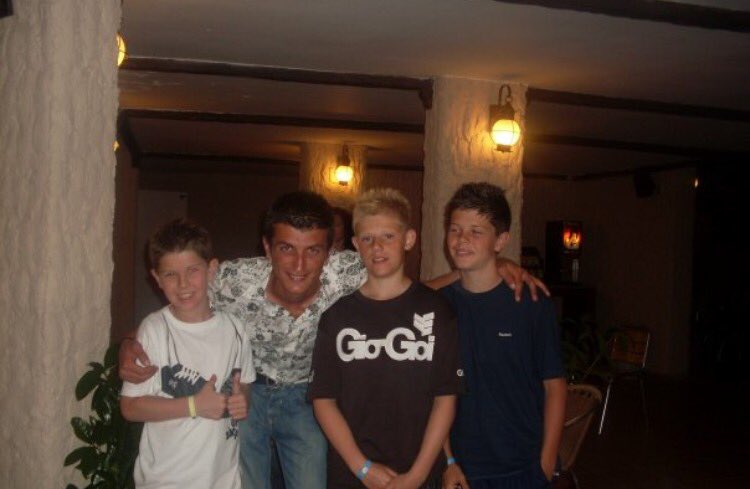 darrylturner3's tweet photo. Happy birthday azlannn brother have a good one xx @Aaron_Nicoll https://t.co/Ejvp2QvcwM