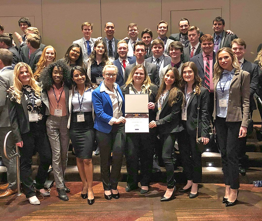 BrockUniversity's tweet photo. Congratulations 👏 to the #BrockU Model UN team who earned a Distinguished Delegation Award at @TheOfficialNMUN last month in New York city. Read more about the team's success and how to get involved at: https://t.co/7lTw4QR6vu https://t.co/VoUmnyyvlo