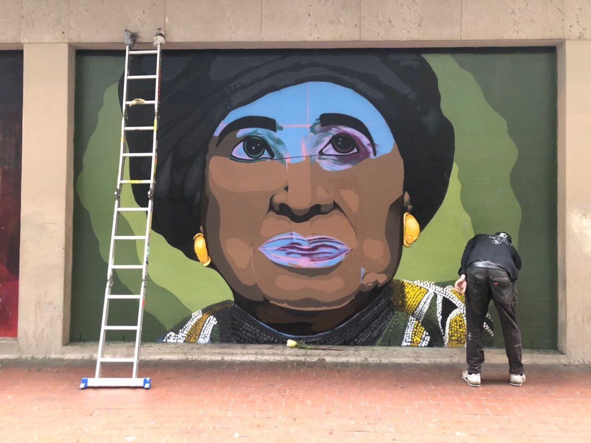 khayadlanga's tweet photo. They say these are Winnie Madikizela-Mandela murals. Mna andibazi nobazi abamama. https://t.co/PU6N6kKx2B