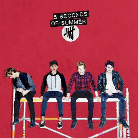 luckiIyluke's tweet photo. i’m glad 5sos kept their tradition of one person not looking into the camera though. i got so used to it. #YoungBlood @5SOS https://t.co/k0ilI4dbbS