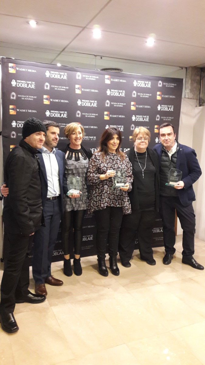 eclaircinema's tweet photo. #Eclair #Tecnison in Madrid took home the #PremiosTake Award for best artistic and technical production of television dubbing for the series Modern Family. Our thanks to OCEN and @PremiosTake & congratulations to everyone involved! Learn more: https://t.co/tlhCtiXtqb https://t.co/Vzxcj6JGPu