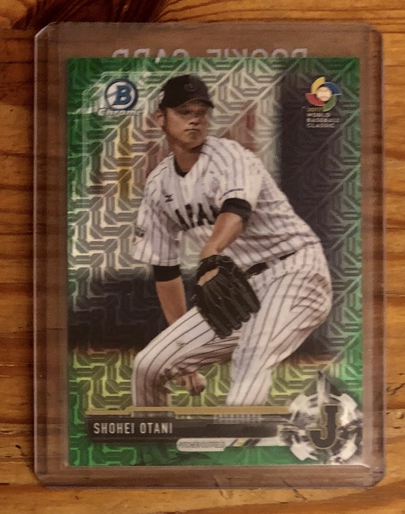 maevro's tweet photo. 2017 #BowmanChrome #MegaBox #ShoheiOtani #Ohtani #Green&Purple MojoRefractor /99 & /250 #Rookie #AngelsMLB #WBC #JapanNippon @CollectTheGame #TheHobby @SHOWYOURHITS https://t.co/AGQoiQIXbs