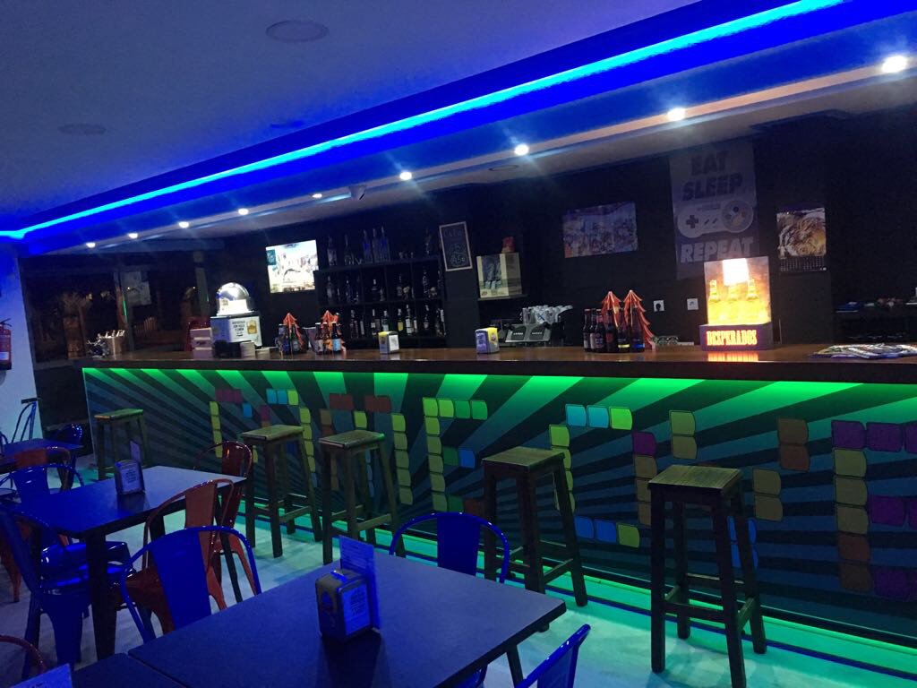HistoriaPlatino's tweet photo. Conoce a @nexo_bar  colaborador de Territorio Dota para la promoción de Dota 2 en España. Muchas gracias por querer participar en este proyecto tan grande.

+INFO https://t.co/HFXPJcxylO

#dota2 #eSports #Esportsbar #bargamer #gamerbar #Territoriodota2 #España #Elche https://t.co/pIusj2yPnN