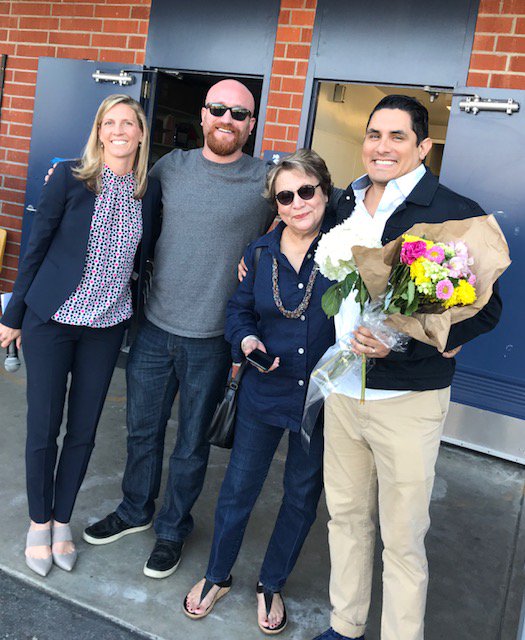 LinwoodEHowe's tweet photo. Congratulations Dr. Morales- #Lin_howe Teacher of the Year! https://t.co/pVPsNNaIfc
