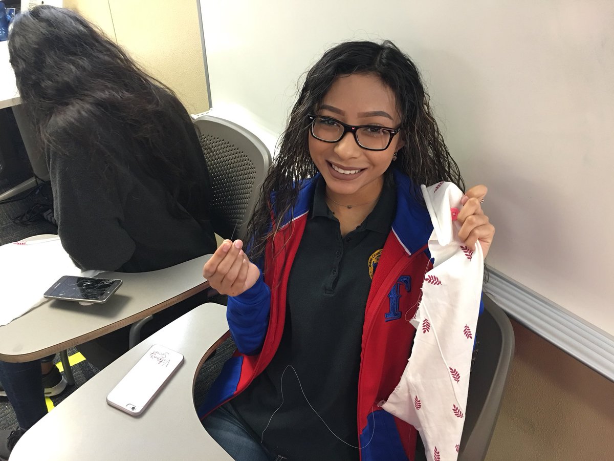 jenniferpate624's tweet photo. @mcchsfw seniors are picking up a few life skills before going out into the “real world”! #sharks2018 https://t.co/QJ7XkzIbmk
