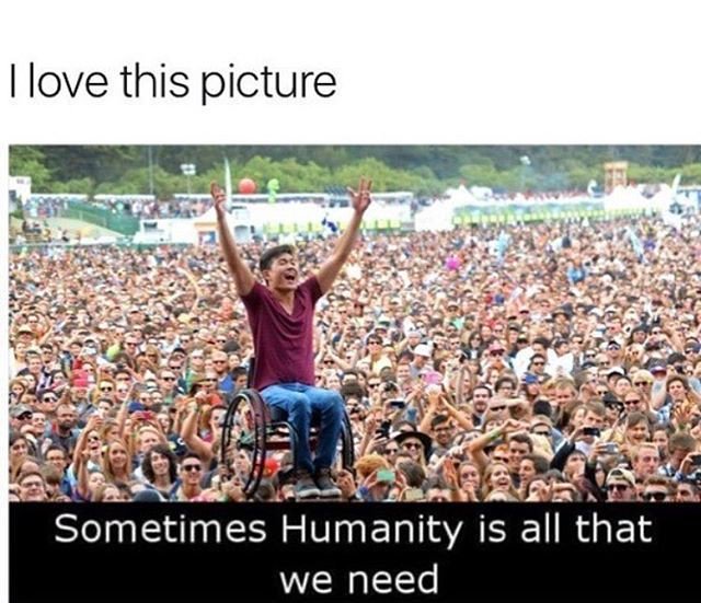 This ❤️ 

#festival #wesharehouse #loveoneanother