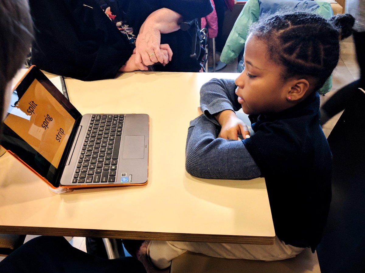 AchieveNowPhila's tweet photo. "Oh, magic hour, when a child first knows she can read printed words!" From the book- A Tree Grows in Brooklyn, 1943 #motovationmonday #readersareleaders #achievenow https://t.co/tIplZDJHCw