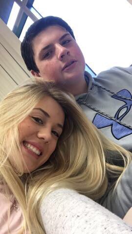 FoxKyra's tweet photo. Happy bday @robbie_bohr ❤️❤️ thanks for all the laughs and rink visits!! Hope your day is as great as you are!! Love ya ❤️ #huls #goodjobkyra https://t.co/zsJd3hNVRR
