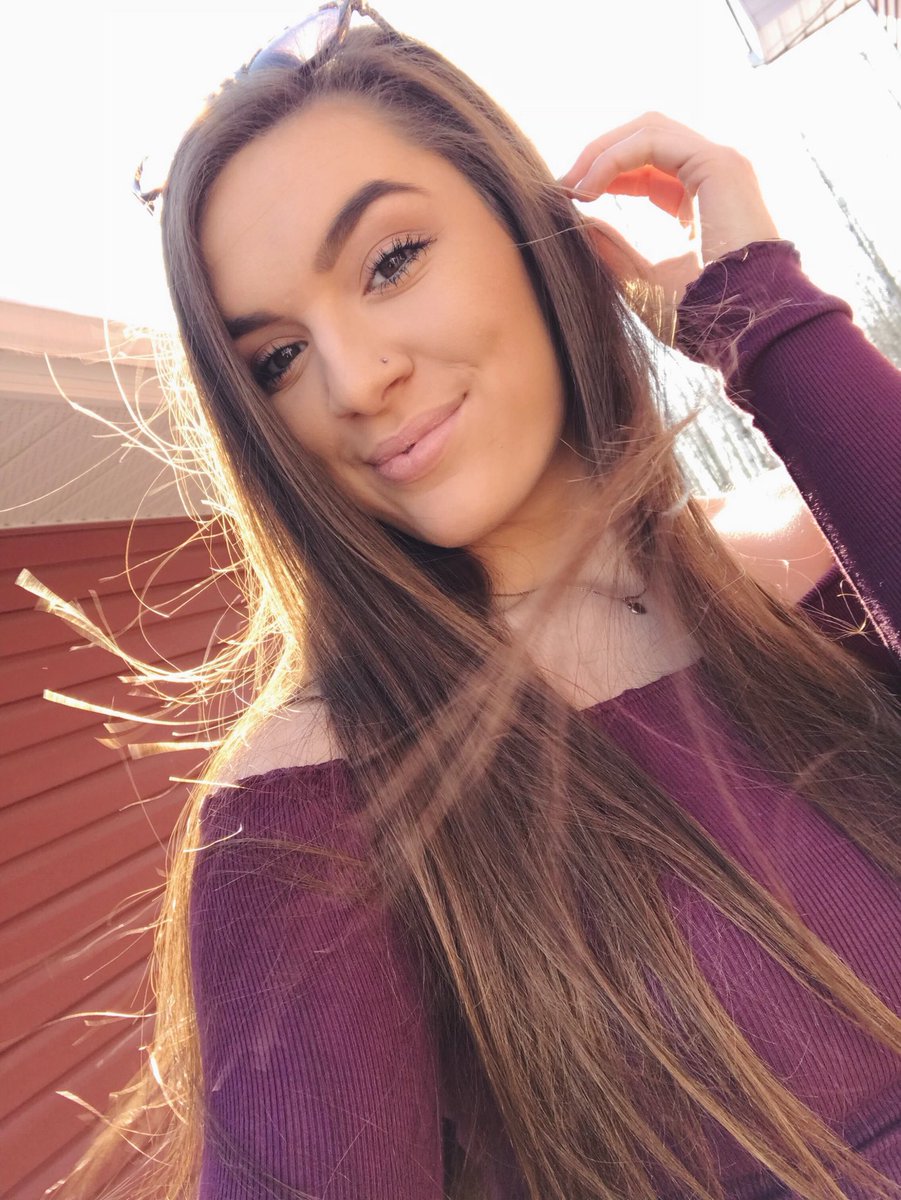 jazminebedient's tweet image. It’s me, ya girl 4 times😇😇