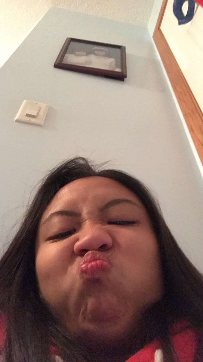 jadeabbi7's tweet photo. hbd mim 😍 thanks for being one of my mains since sixth grade 🤞🏻 couldn’t imagine doing life w/o you pretty girl 💞 hope you laugh until you cry all day long love you!!! https://t.co/IyFtT5wk3h