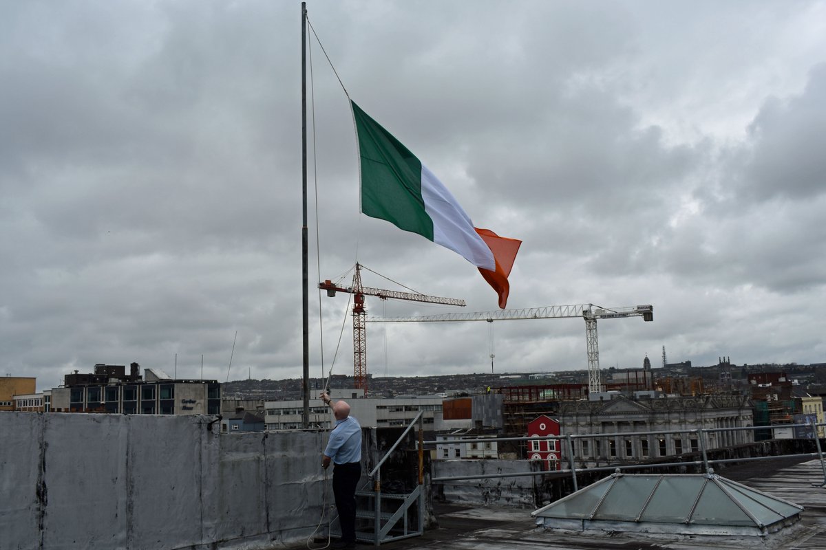corkcitycouncil's tweet photo. The porters raise the National #Flag of Ireland every morning over City Hall - the Tricolour is flown between sunrise and sunset #vexillologist #Flags #OurCouncilDay #ÁrLáSaChomhairle https://t.co/nIPzDC9rxs
