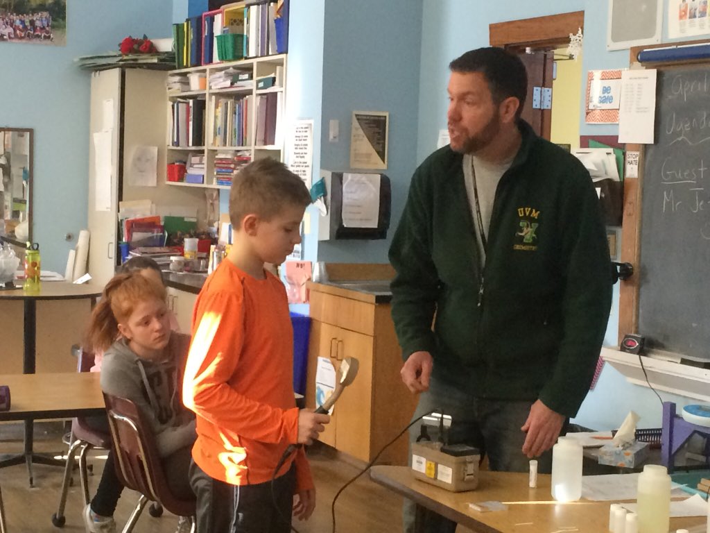 mdcarpenter's tweet photo. Jeff Rogers from #UVM Chemical Safety visited #bfairfax 6th grade for a terrific chemical properties and safety demo. Fantastic!#msps1 https://t.co/k8u8RsvIjT
