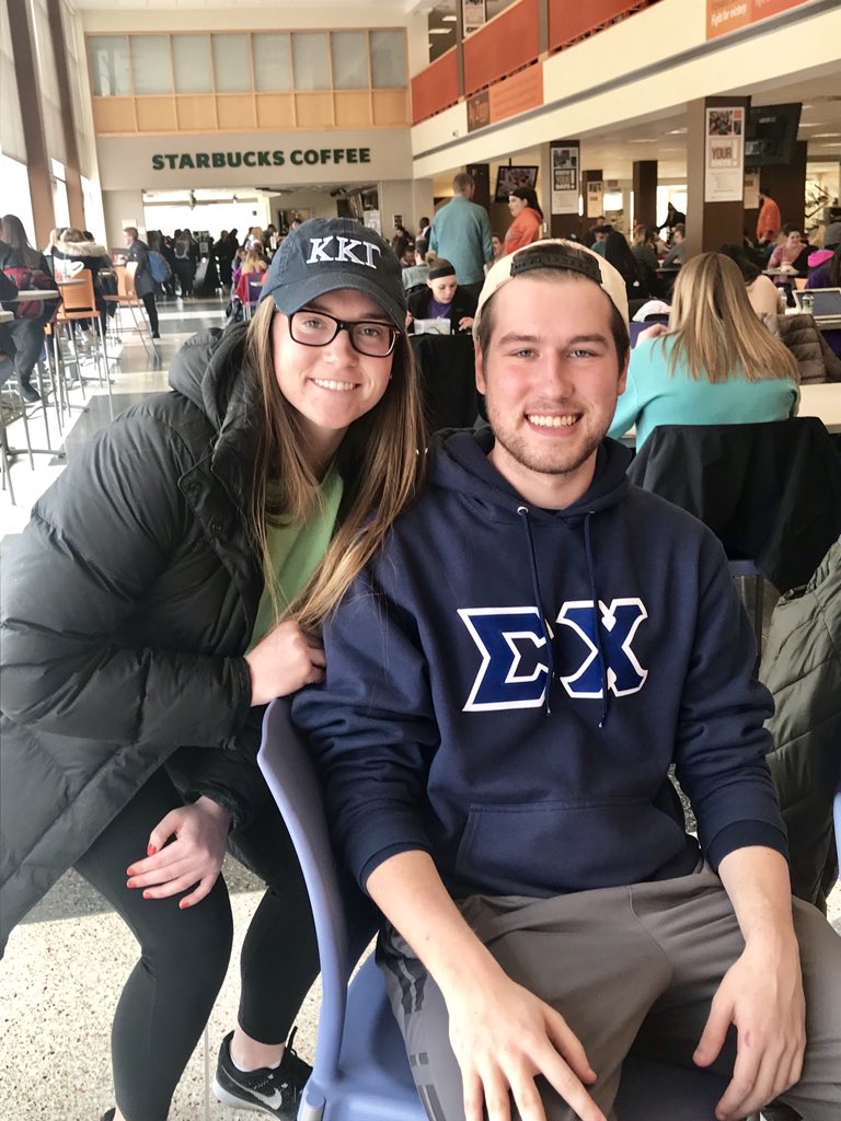 hannewright's tweet photo. @BGkappas @DerbyDaysBGSU #SnapASig #SigsInside https://t.co/SbVglwHGRy