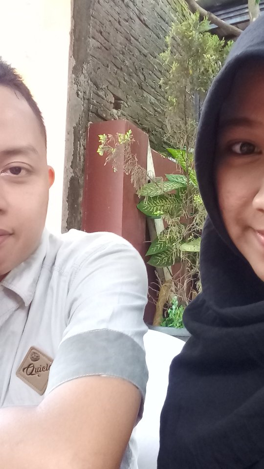 fina_abzis's tweet photo. With you... 
.
.
.
.
Kondangan again 😄😄😄 https://t.co/DSfCreMnv4