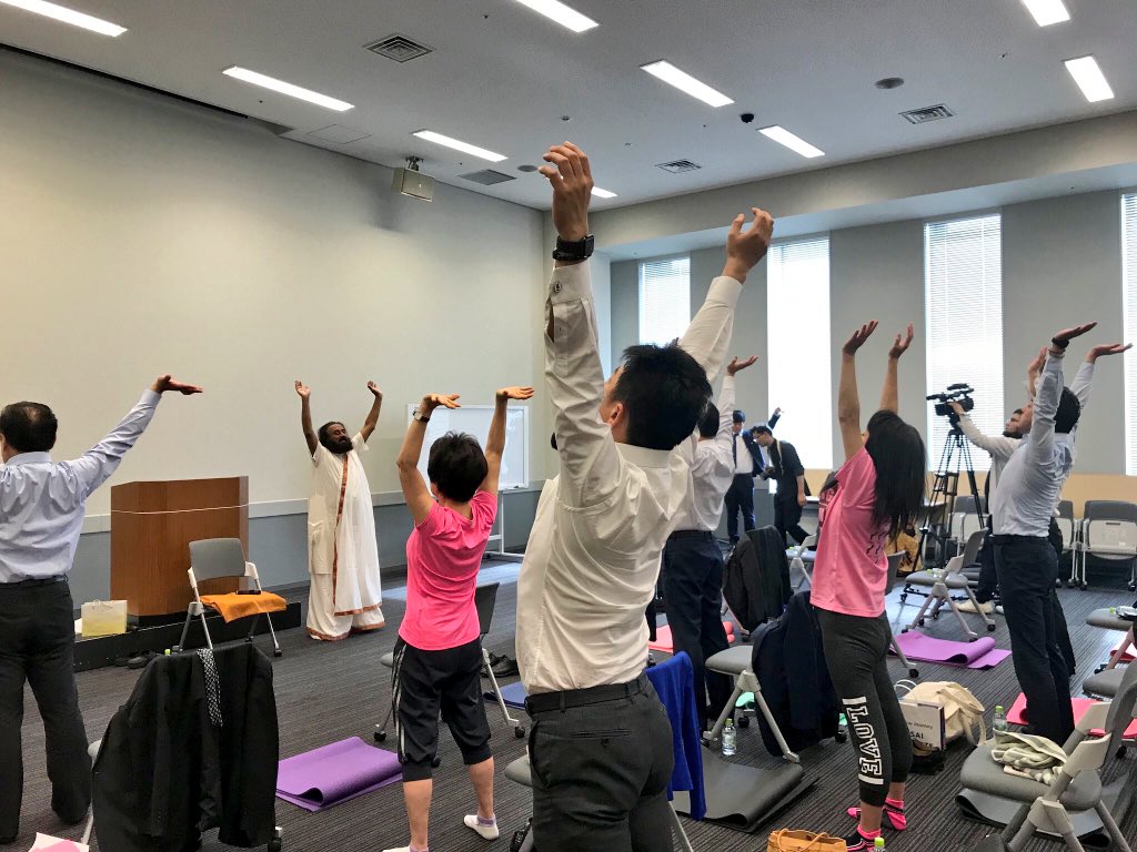 Gurudev's tweet image. Was received by the First Lady of Japan Mrs. Akie Abe, wife of H.E. Shinzo Abe the Prime Minister of Japan, at their residence. Later in the day, conducted yoga and meditation for members of the Japanese Parliament.