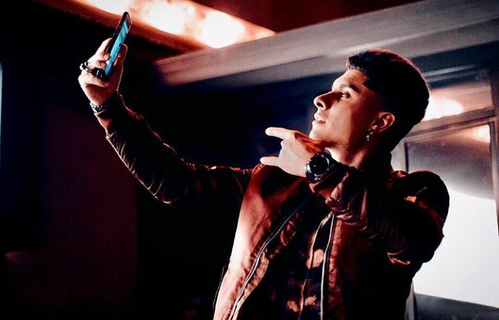 JPCastilloVZLA's tweet photo. #RegalitoParaSusFans #Fotos @JPCastilloMusic #JPLovers #JPCastilloTeamVENEZUELA #JPCastilloTeamBrasil #JPFans Se activa #LaJPManía #Latinoamérica ♡ https://t.co/4J8NJQlV0x