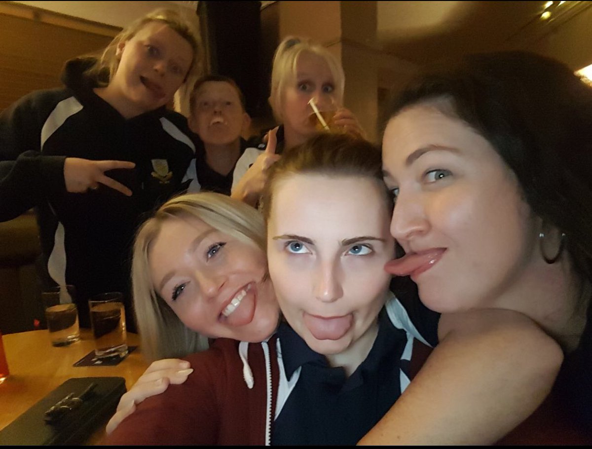 LlantwitR's tweet photo. Last people standing after the match🏉 #sundayclub @villagearmscf38 https://t.co/FjINqkcgoT