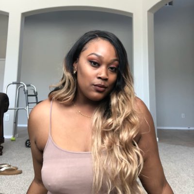 nykaaii's tweet photo. #NewProfilePic https://t.co/nIokoxQMy9