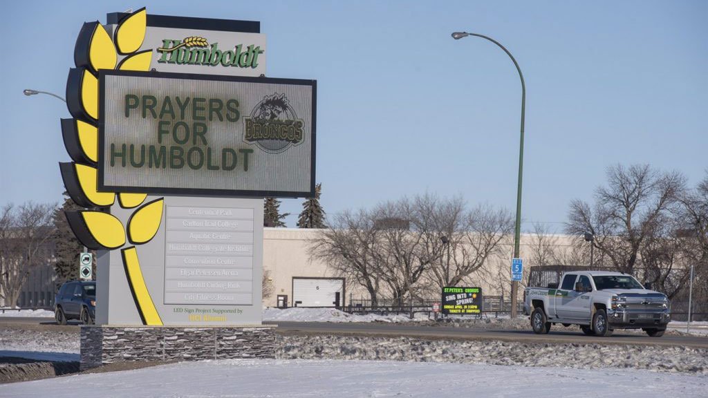 CityNewsTO's tweet photo. #BREAKING: The GoFundMe page for those affected by the Humbolt Broncos bus crash has surpassed $6 million. READ MORE: https://t.co/yRTy0txm51 https://t.co/G921WAyfwg