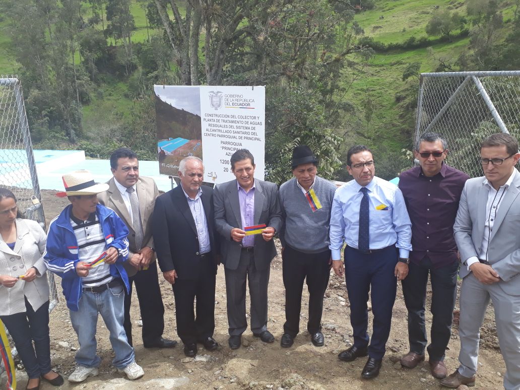 "Hoy entregamos viabilidad técnica para planta de tratamiento de aguas residuales de la ciudad de Chordeleg. Nuestro objetivo es ser responsables con el ambiente y con nuestro pueblo" <a href="/HumbertoCholang/">HUMBERTO CHOLANGO</a> #AguaParaTodos