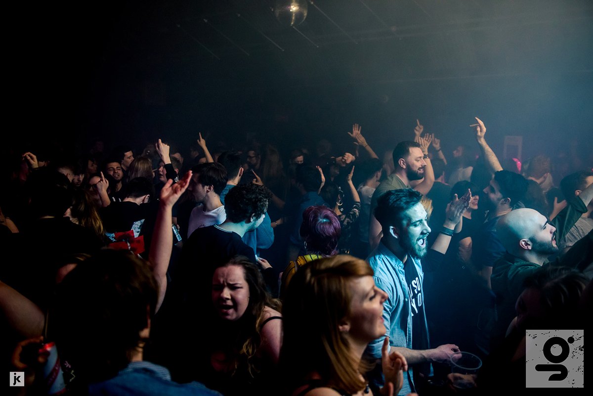 thisisgorilla's tweet photo. We rocked out with all the best emo anthems on Saturday with The Black Parade!! Shots now up! https://t.co/9G7p7WNpJK #blackparade #emoanthems #thisisgorilla https://t.co/iryXE1MP9I