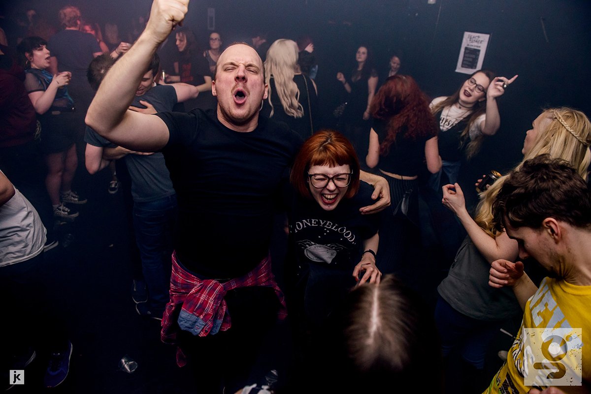 thisisgorilla's tweet photo. We rocked out with all the best emo anthems on Saturday with The Black Parade!! Shots now up! https://t.co/9G7p7WNpJK #blackparade #emoanthems #thisisgorilla https://t.co/iryXE1MP9I