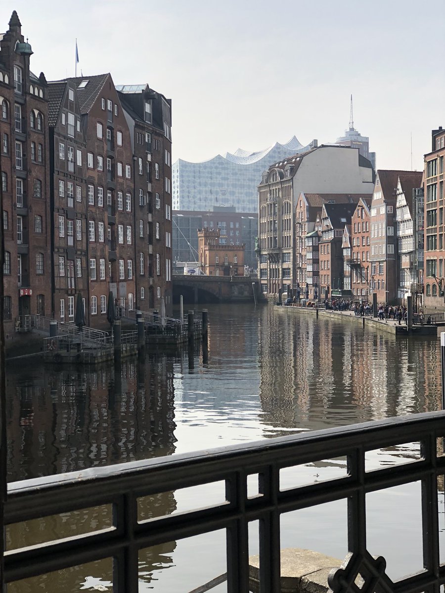 alwaysbeyou____'s tweet image. Lazy morning, breakfast served in bed, girly time, lots of chocolate, reading in the sun, long walks, dinner with friends and, most importantly, lots of laughter... #perfectmonday #blessed #holidayfun #birthdayfortnight 🏖☀️😎🍫❤️