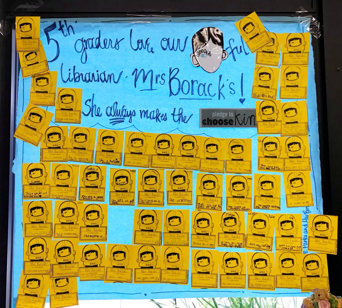 MKrabappel's tweet photo. We ❤️ our librarian, Mrs. Boraks! #NationalLibraryWeek #readyourheartout #bookworm @BeaumntBookworm @BeaumontBear https://t.co/ytNGohNFuw