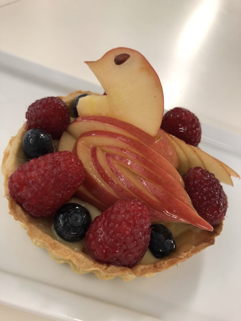 tishrich's tweet photo. Sometimes Ss impress me so much that I get a little teared up...today was one of those days. Silver P5 team took the MasterChef Pastry Challenge to another level! 🤯
#tlap #xplap #oredchat #culinarysmhs #fcschat #smedfordhs #foodsnaps https://t.co/yG61pGC3Ss