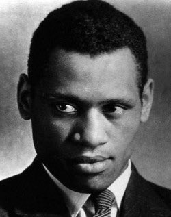jhsting32's tweet image. Happy Birthday to Paul Robeson, RIP. Here’s a great short interview of him I showed to students this semester m.youtube.com/watch?v=puOIdh… #Blktwitterstorians #Blkgradlife and here is the transcript of us HUAC testimony transcript historymatters.gmu.edu/d/6440